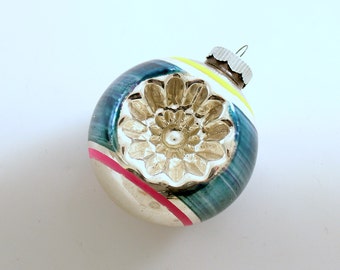 Vintage Christmas Ornament Glass Ornament Shiny Brite Mid Century Indents