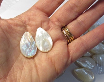 Lustrous Mother Of Pearl Briolette Beads, 1 Pair, Top Half Drill Drilled Beads , Natural Pearl Gemstone 16mm x 25mm, Matched Pearl Pair