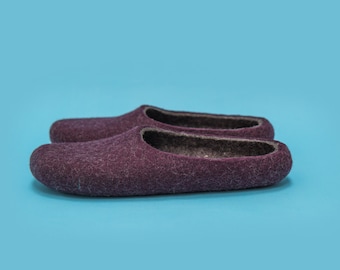 Smoky Purple" Hand felted wool slippers by Onstail