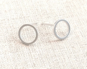Minimalist Circle Post Earring