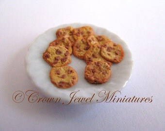 1:12 Homemade Soft Chocolate Chunk Baked Cookies by IGMA Artisan Robin Brady-Boxwell - Crown Jewel Miniatures