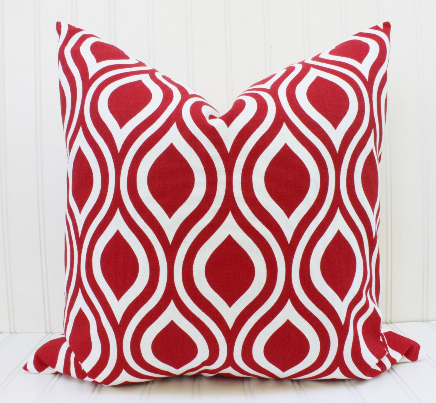 Red Pillows.Throw Pillows.Pillow Cover.Accent Pillow
