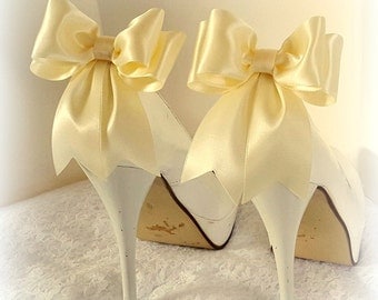 Ivory Wedding Shoe Clips, Bridal Shoe Clips, Satin Bow Shoe Clips, Shoe CLips, Shoe Clips for Wedding Shoes, Bridal Shoes, MANY COLORS