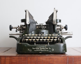 Vintage Working Typewriter - Oliver Portable No 9 Typewriter with New Black Ink Ribbon 1915 Unique Typebar Design 773824