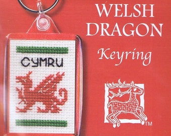 Ffram Cymraeg, Fy Nadolig cyntaf. from CornelDawn on Etsy Studio