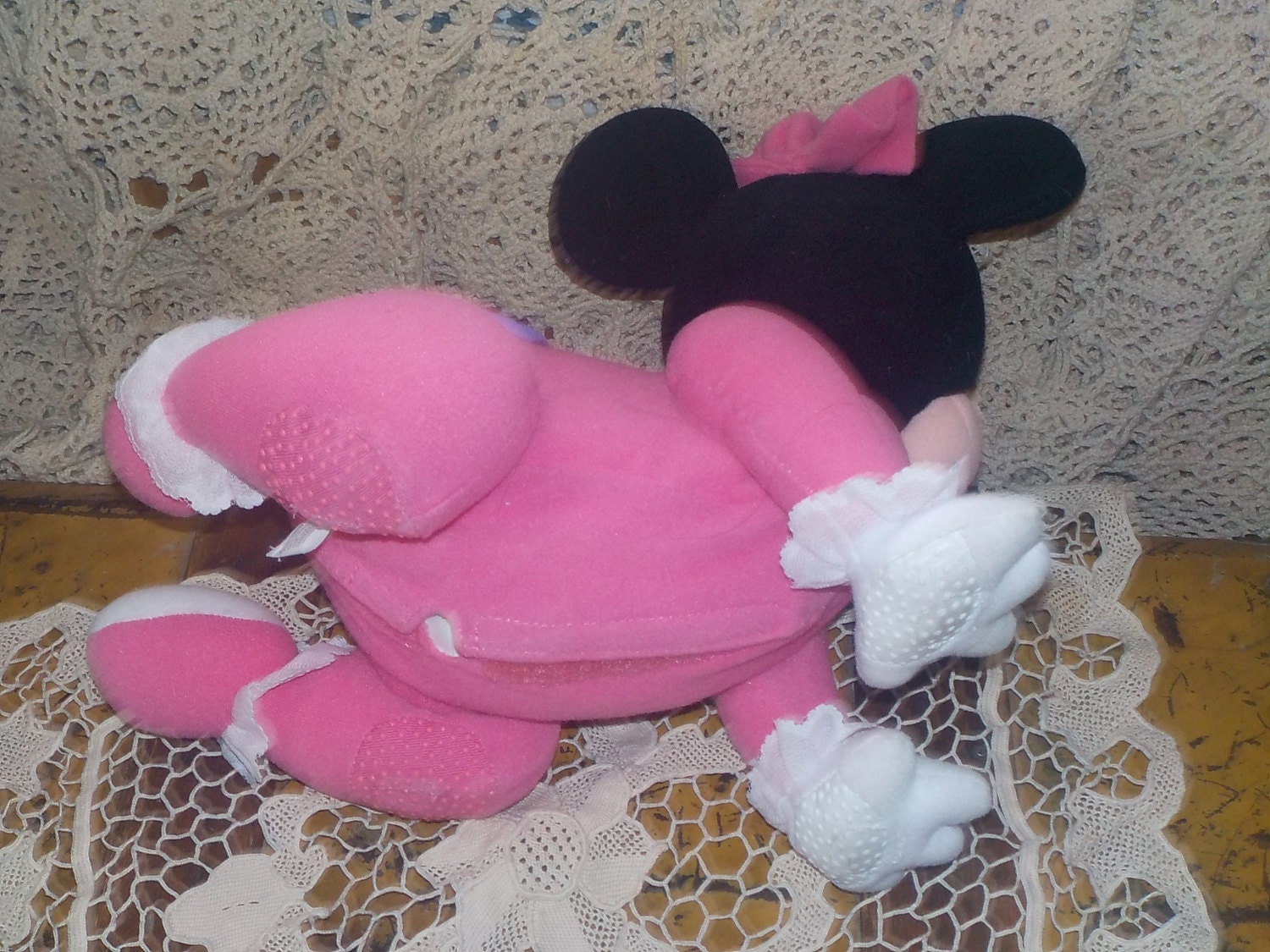 crawling minnie mouse doll