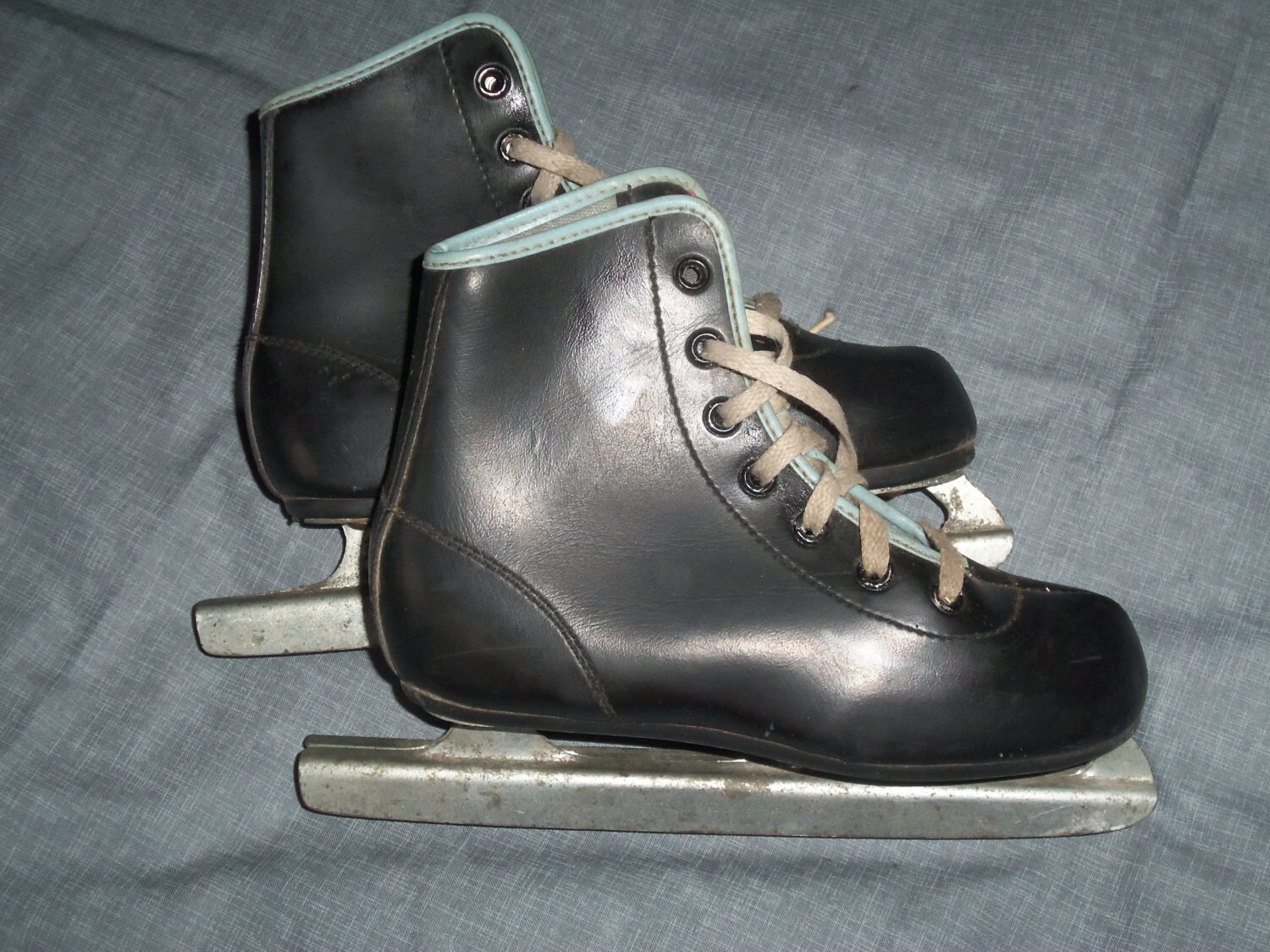Vintage Ice Skates Vintage Boys Double Blade by DollsNTotesNThings