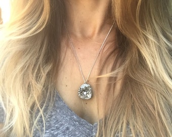silver natural druzy necklace, dainty chain, gorgeous silver color druzy, necklace, jewelry, Bohemian necklace, druzy necklace, STUNNING