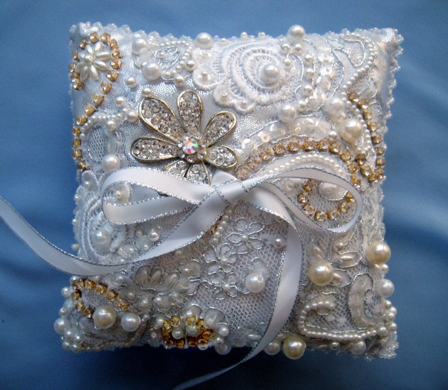 Bridal Wedding Ring Pillow Bearer white with lace beads