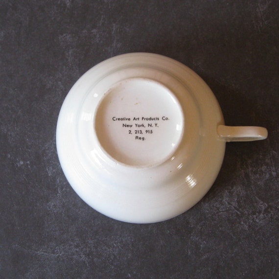 Fortune Telling Tea Cup by Romany Art Deco Gypsy divination