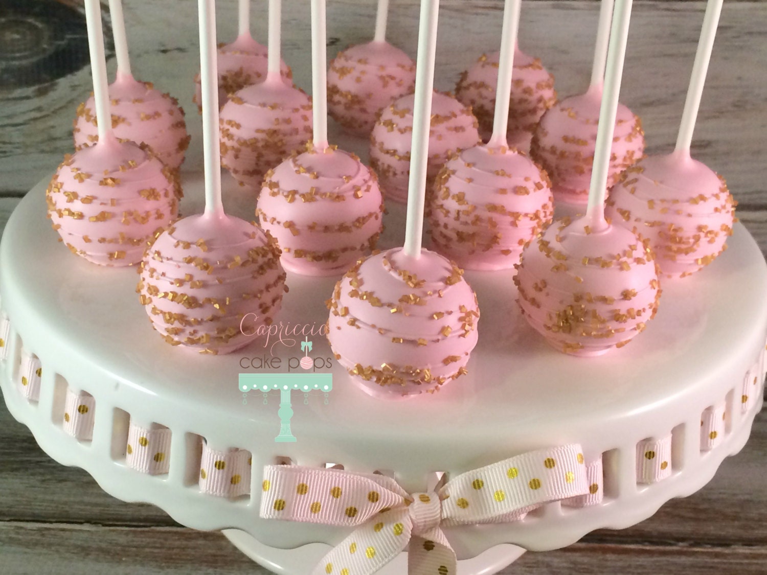 Wedding Pink and gold cake pops by Capricciocakepops on Etsy