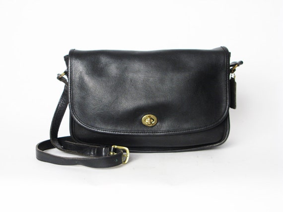 vintage Coach black leather crossbody purse