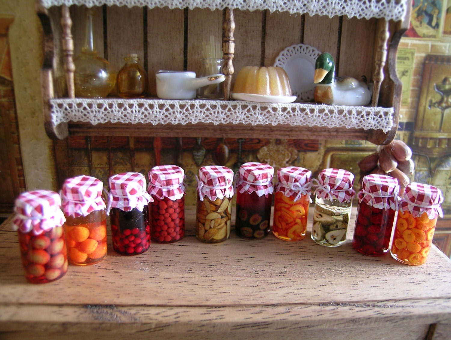 Reallistic Dollhouse miniature jars of jam 112