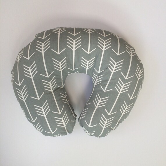 Boppy Cover Grey Arrows