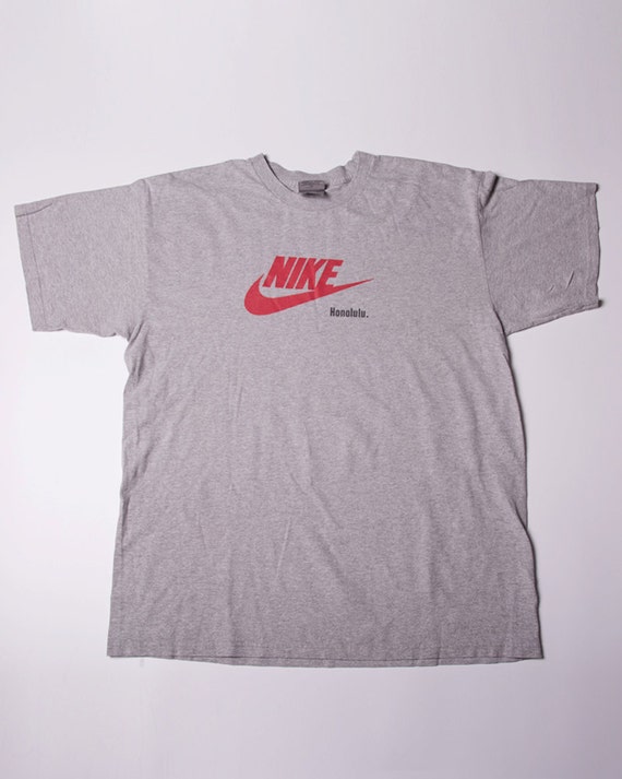 Vintage Nike 90s Logo Tshirt