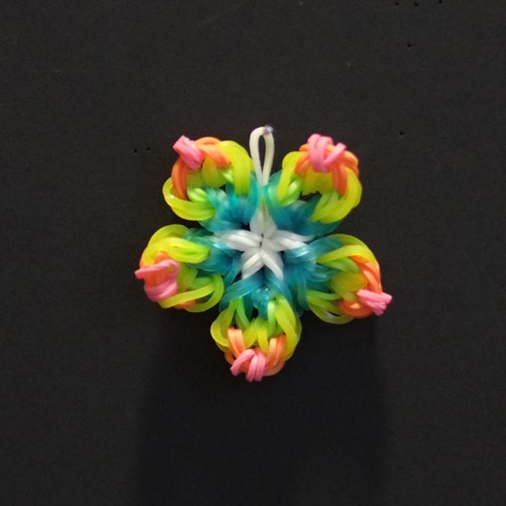 Rainbow Loom Flower Charm