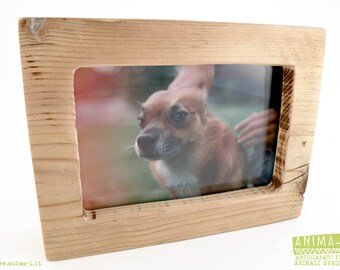 FRAMES frames in one piece of recycled wood
