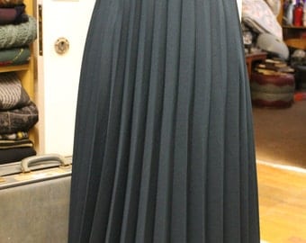 Vintage Racing Green Pleated Full Length Skirt Elasticated Waist