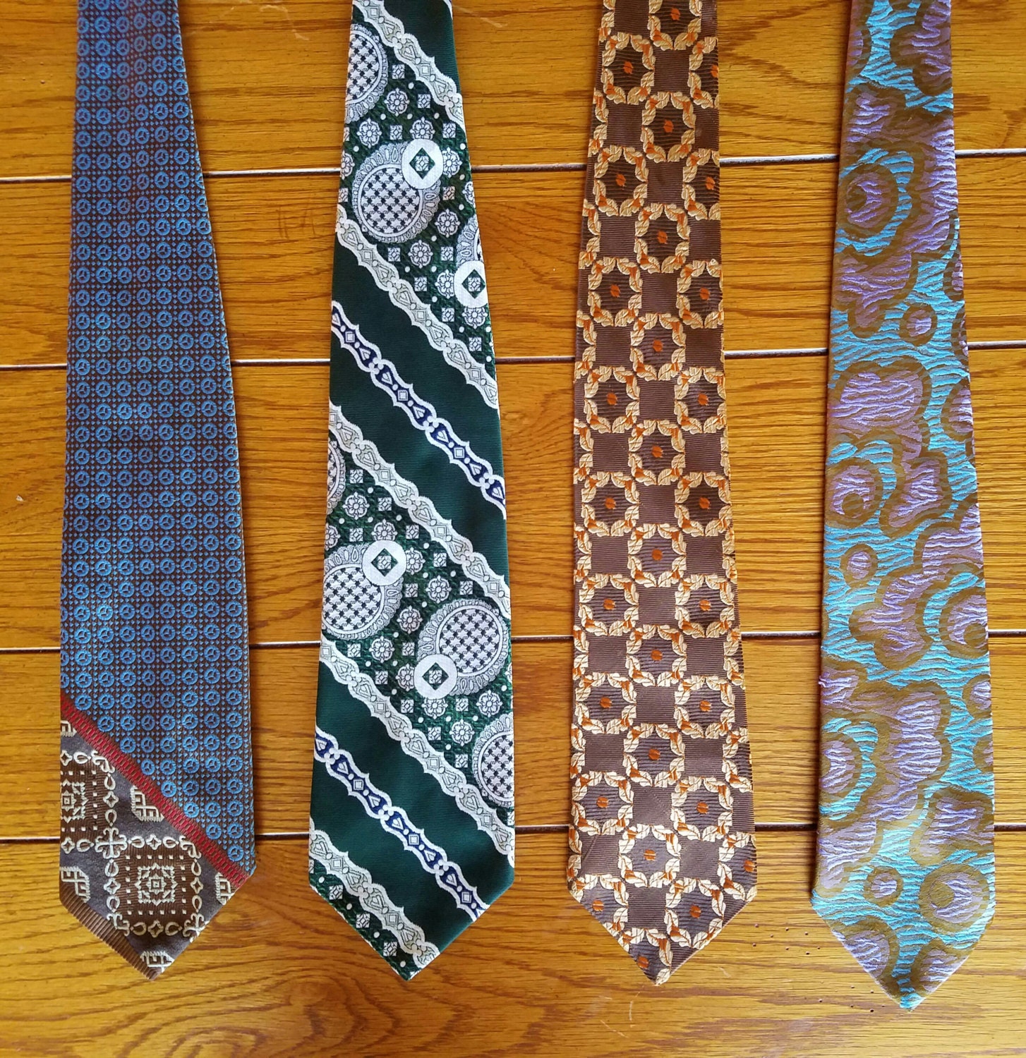 SALE 1970s Vintage Tie Lot 4 Neckties Mr John Beau