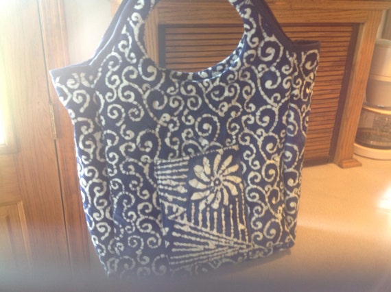 roomy tote bag