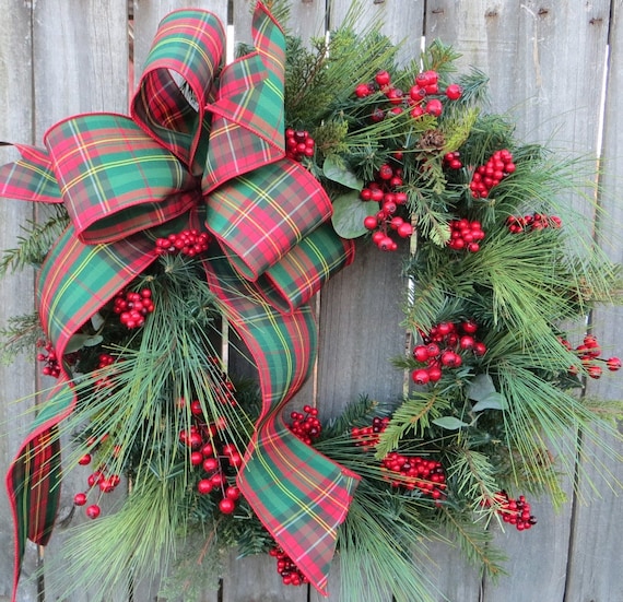 Christmas Plaid Wreath Traditional Christmas by HornsHandmade