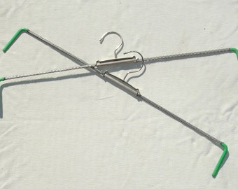 Vintage Metal Skirt Hanger with Springs - One Hanger