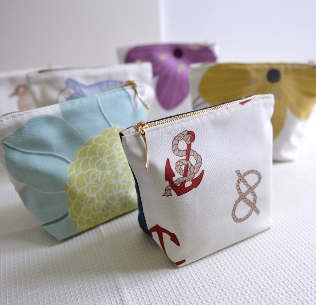 simple make up bag