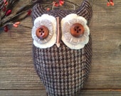 Primitive Folk Art Owl Ornie