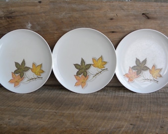 Texas Ware Autumn Leaf Plates / Set of 3 / Melamine Dinnerware Plates / Vintage Texas Ware Plates