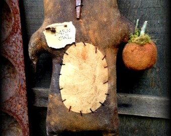 Made to Order Primitive Folk Art Old Barn Owl--Fall, Autumn, Halloween, Pumpkin, Shelf Sitter, Vintage, Handcrafted