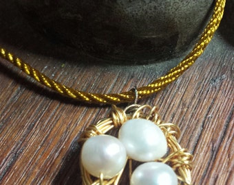 Gold Wire with Pear Eggs Bird's Nest Necklace