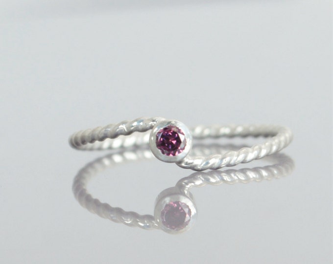 Wave Ring, Silver Wave Ring, Alexandrite Mothers Ring, June Birthstone Ring, Silver Twist Ring, Unique Mother's Ring, Alexandrite Ring, June