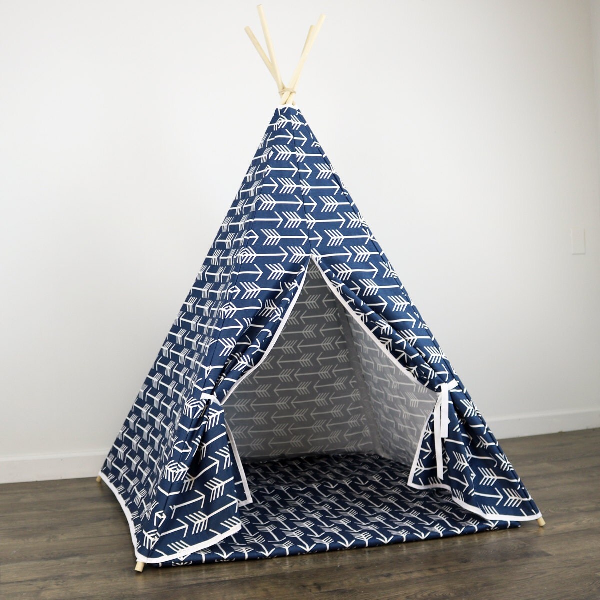 Kids Play Teepee and Play Mat in Navy Blue and White Indian
