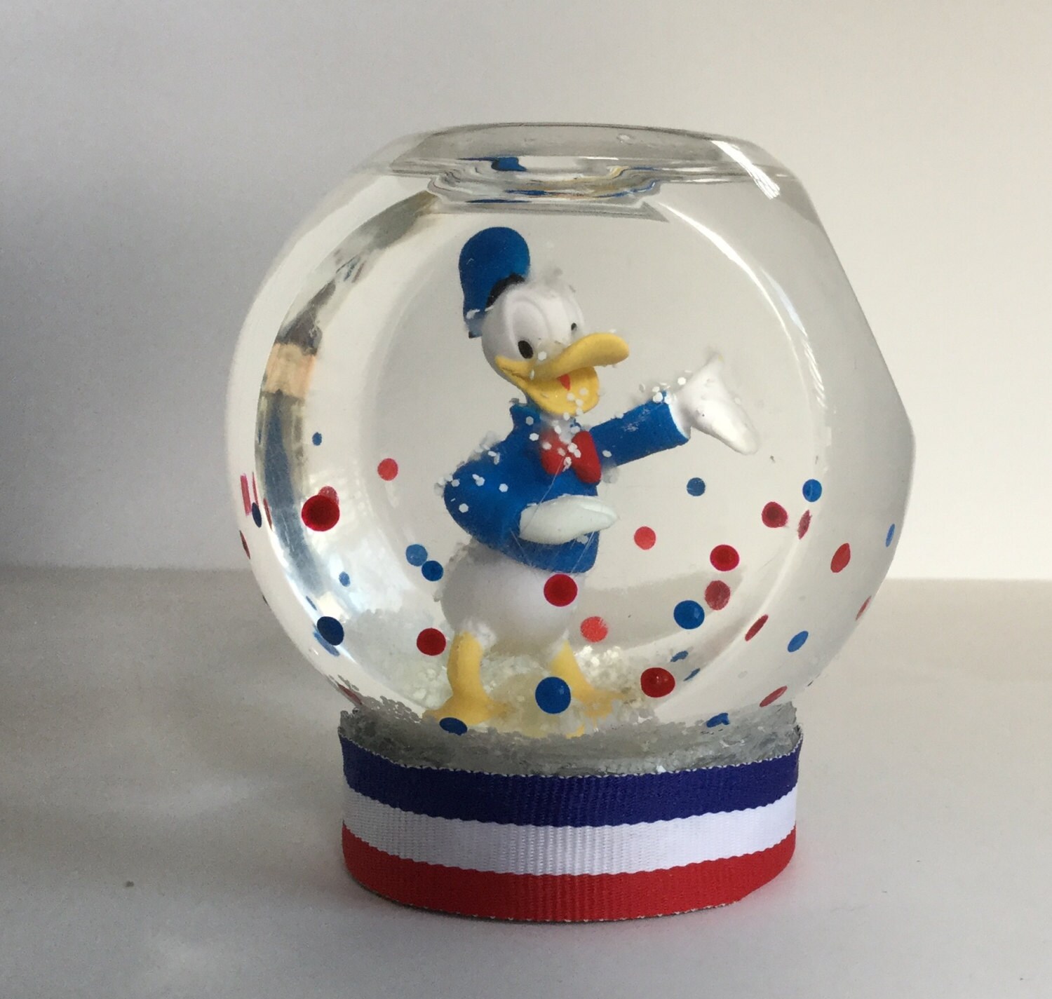personalized snow globe donald duck snow globe personalized snow globe donald duck snow globe