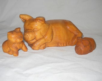Hand Carved Wood Pig and two Piglets, Sow and Piggies, Maple Wood