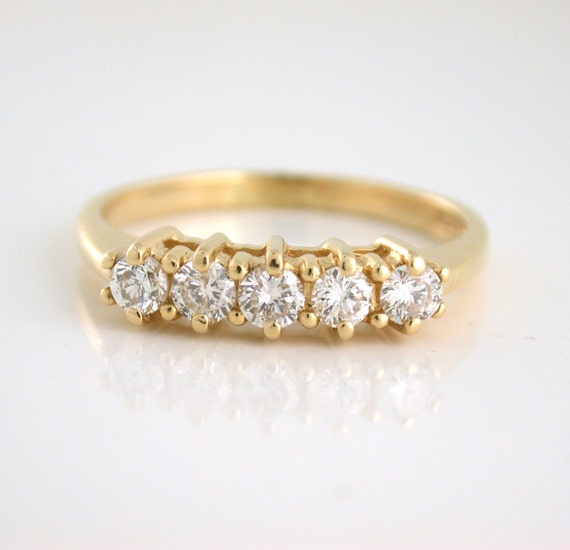 Five Stone .75tcw Diamond Band - VS-SI Diamonds 14k yellow gold. Estate Ring