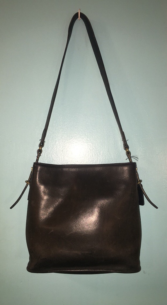 Black//Vintage//Coach Purse//