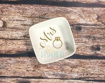 Ring Dish / Engagement Ring Dish / Mrs Ring Dish / Jewelry dish / Jewelry Holder