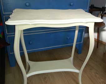 Pretty Painted Table