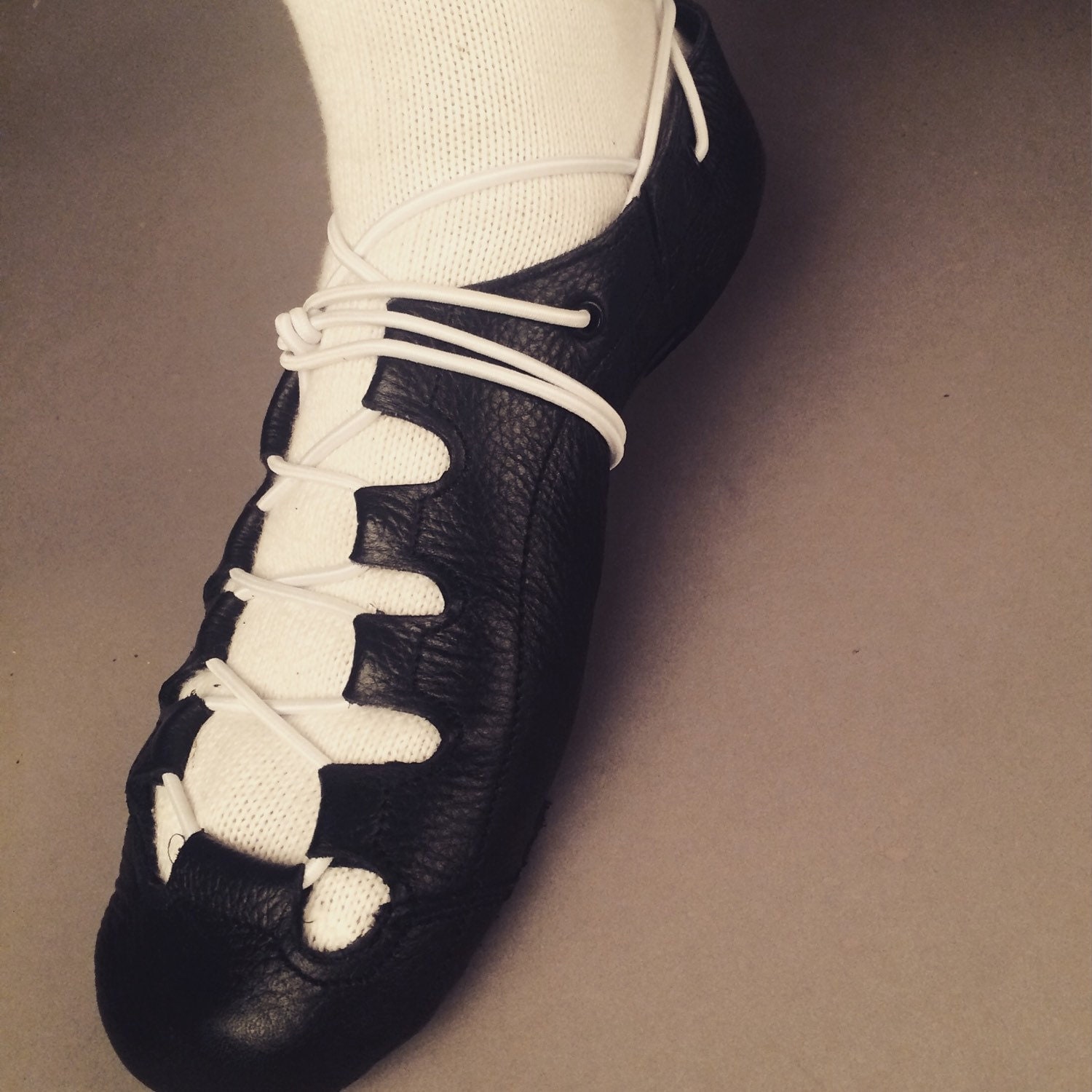 White elastic laces for Irish dance soft shoes without grip