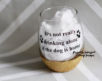 Stemless Wine Glass//Dog Lover Gift//Dog Mom Gift//Glitter Dipped Stemless Wine Glass//Personalized Wine Glass//Wine lover glass