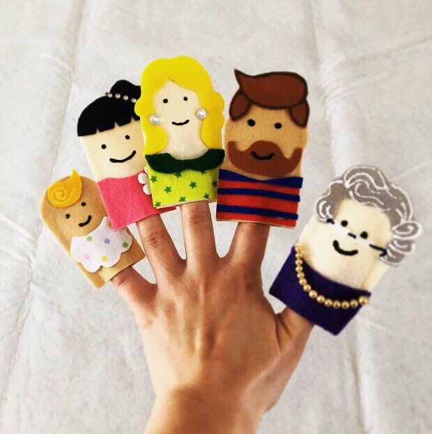 Family finger puppet