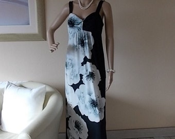 Laura Ashley Dress Long Dress Size Uk 10, Ladies Clothing Dress, Navy & White Summer Dress, Holiday Dress, English Vintage Designer Dress.