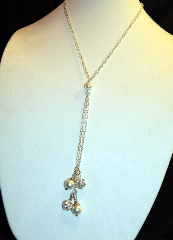 The Pearl Pendulum....Necklace