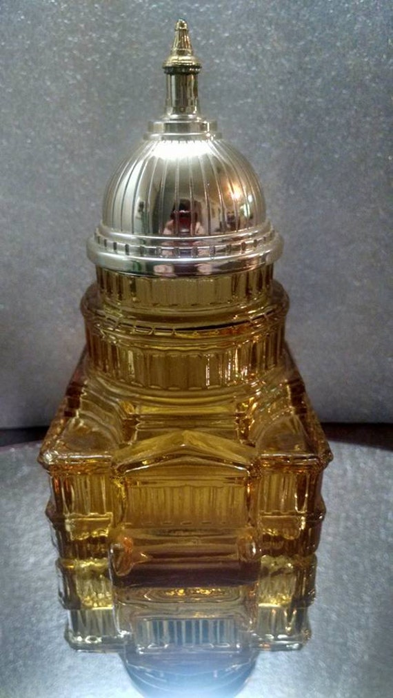 Avon Collectible U.S. Capitol Building Aftershave Bottle