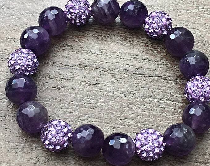 Amethyst purple beaded crystal stretch bracelet jewelry with 10mm purple amethyst beads and purple lavender crystal rhinestone clay balls.