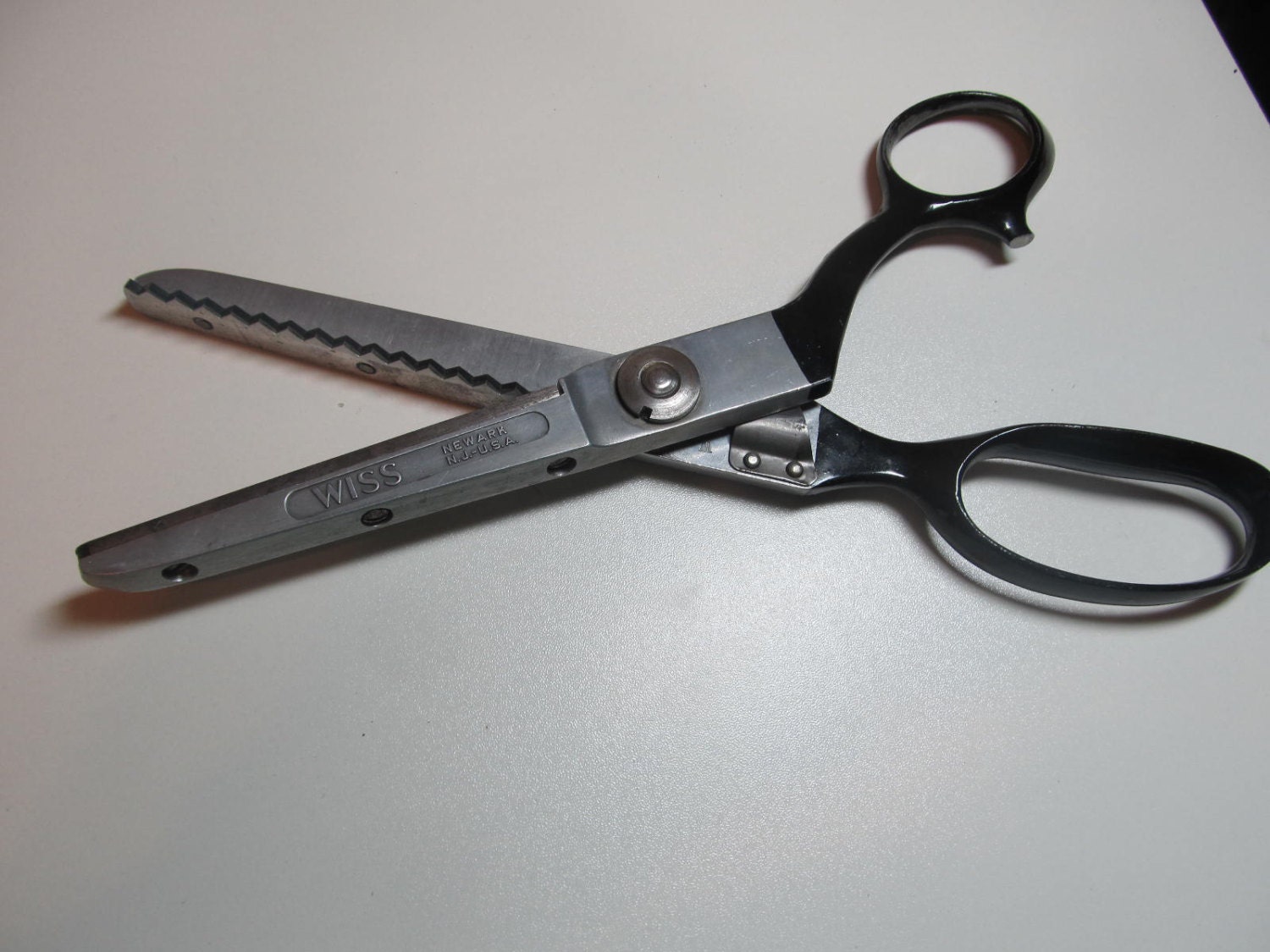 WISS Pinking Shears model A Extra Large teeth J Wiss Co
