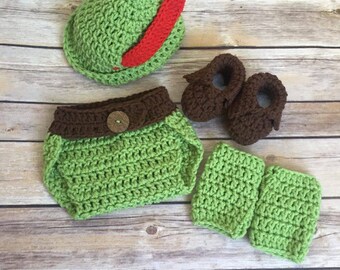 Peter Pan Hat Crochet Pattern, Instant Download, Robin Hood Hat Pattern, Peter Pan Booties Pattern, Peter Pan Costume 0-6 months Pattern