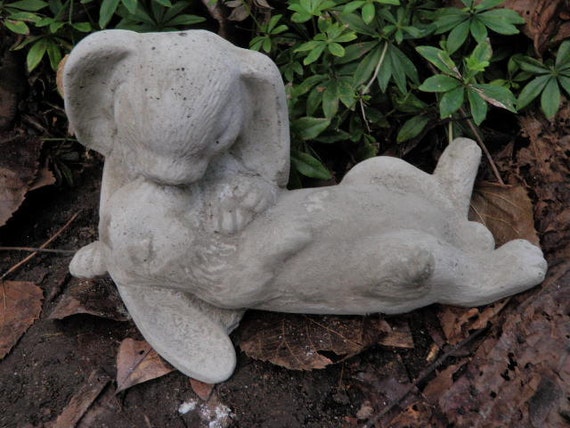 7.5 Long Cement Kissing Bunny Rabbit Pair Garden Art