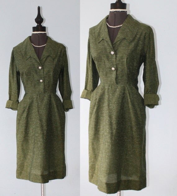 Vintage 1940s Silk Dress . 40s Green Slim Fitted Waist